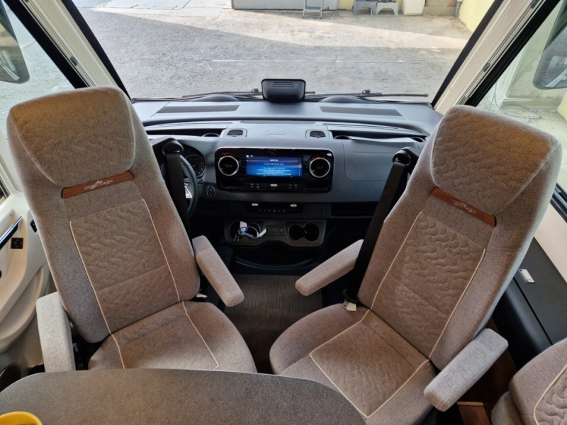 Carthago Carthago C2 Tourer I Mercedes 145 RB-LE - Ενιαίο αυτοκινούμενο: φωτογραφία 5 Carthago Carthago C2 Tourer I Mercedes 145 RB-LE - Ενιαίο αυτοκινούμενο: φωτογραφία 5