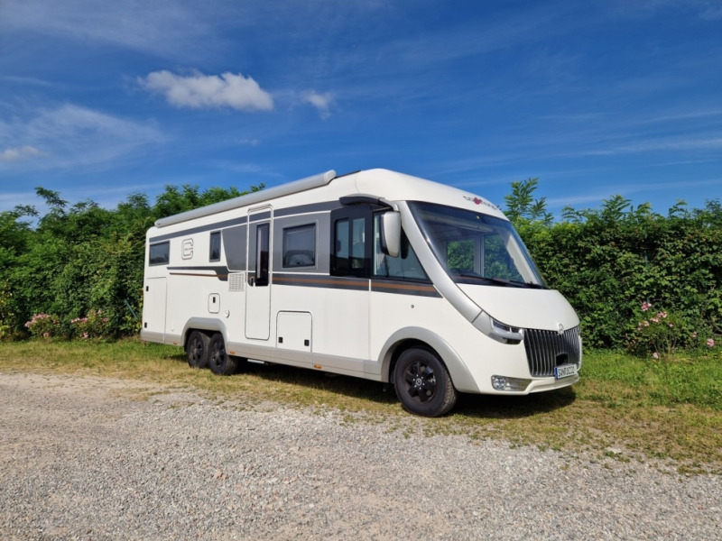 Carthago Chic C-Line I 5.9 XL LE - Ενιαίο αυτοκινούμενο: φωτογραφία 1 Carthago Chic C-Line I 5.9 XL LE - Ενιαίο αυτοκινούμενο: φωτογραφία 1
