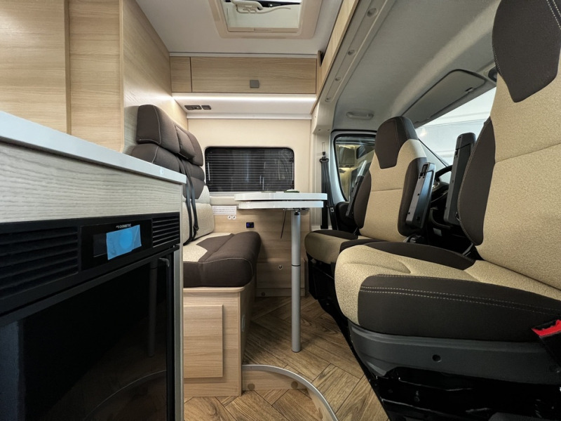 Chausson V594S First Line - Αυτοκινούμενο βαν: φωτογραφία 2 Chausson V594S First Line - Αυτοκινούμενο βαν: φωτογραφία 2