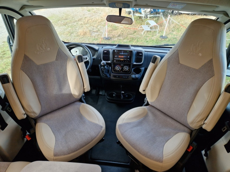 Etrusco T 7400 SBC - Ημιενιαίο αυτοκινούμενο: φωτογραφία 4 Etrusco T 7400 SBC - Ημιενιαίο αυτοκινούμενο: φωτογραφία 4