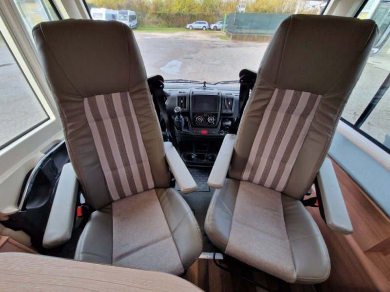 Knaus Sky I 650 MG - Ενιαίο αυτοκινούμενο: φωτογραφία 4 Knaus Sky I 650 MG - Ενιαίο αυτοκινούμενο: φωτογραφία 4