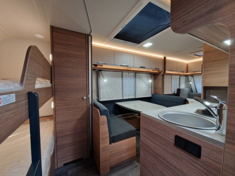 Knaus Sport 540 FDK - Ρυμουλκούμενο τροχόσπιτο: φωτογραφία 4 Knaus Sport 540 FDK - Ρυμουλκούμενο τροχόσπιτο: φωτογραφία 4