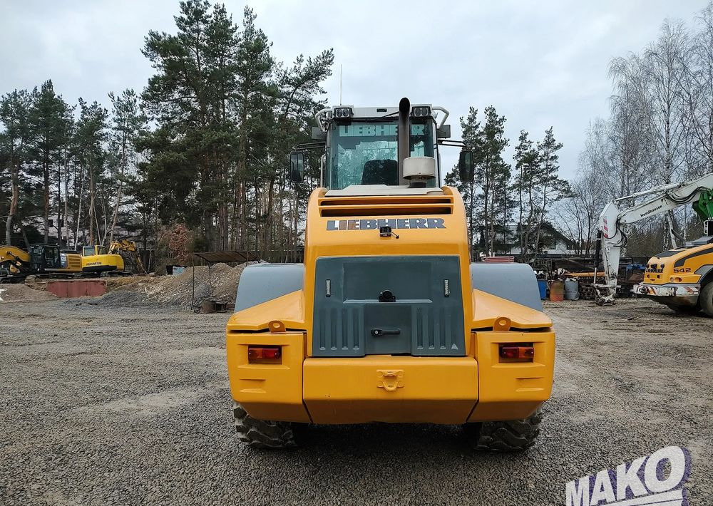 Liebherr L534 - Ελαστιχοφόρος φορτωτής: φωτογραφία 4 Liebherr L534 - Ελαστιχοφόρος φορτωτής: φωτογραφία 4