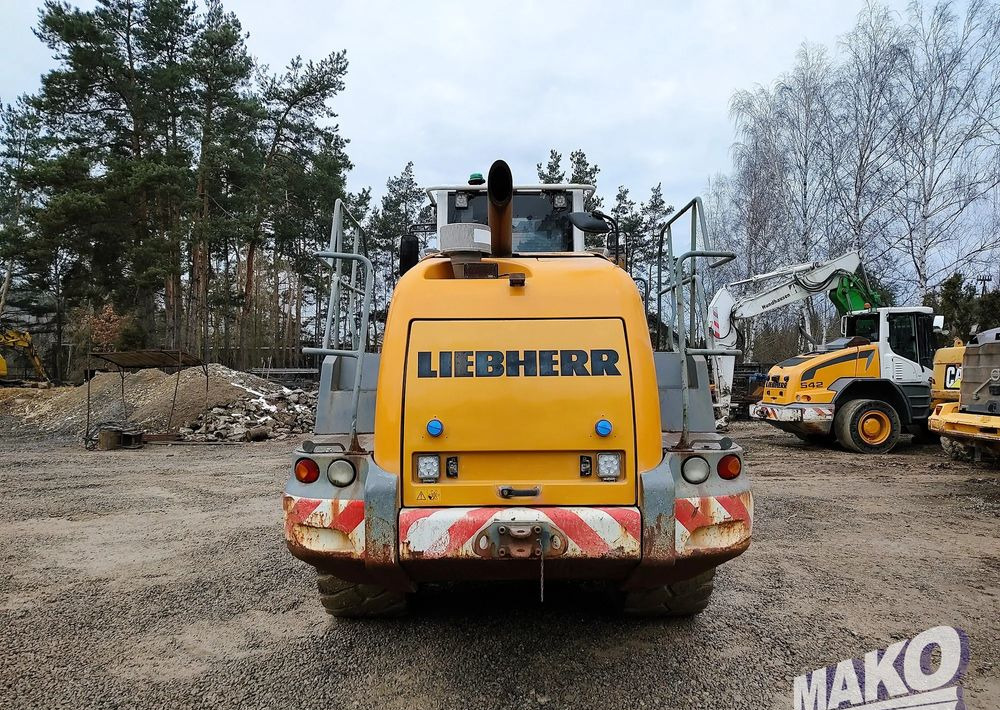 Liebherr L550 - Ελαστιχοφόρος φορτωτής: φωτογραφία 4 Liebherr L550 - Ελαστιχοφόρος φορτωτής: φωτογραφία 4