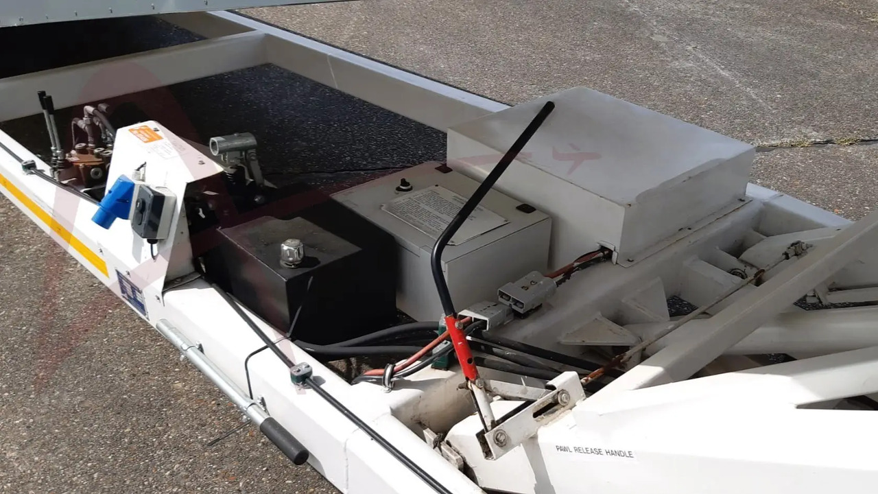 AMSS SKYWAY 96-232 - Σκάλα επιβατών: φωτογραφία 5 AMSS SKYWAY 96-232 - Σκάλα επιβατών: φωτογραφία 5