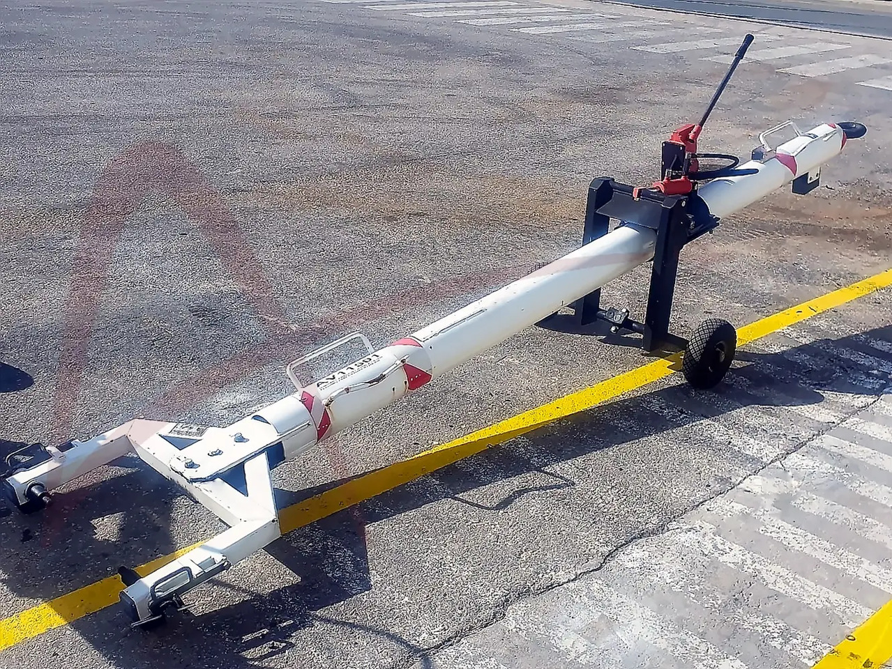 CAVOTEC FLADUNG FSST CRJ100-1000 - Εξοπλισμός επίγειας εξυπηρέτησης: φωτογραφία 1 CAVOTEC FLADUNG FSST CRJ100-1000 - Εξοπλισμός επίγειας εξυπηρέτησης: φωτογραφία 1