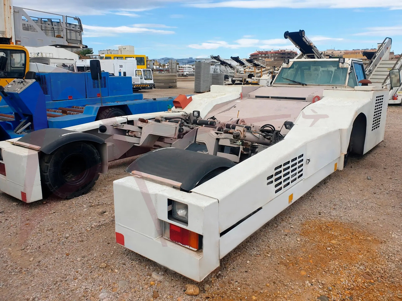 FMC PTS 3-R - Ελκυστήρας αεροσκαφών: φωτογραφία 2 FMC PTS 3-R - Ελκυστήρας αεροσκαφών: φωτογραφία 2