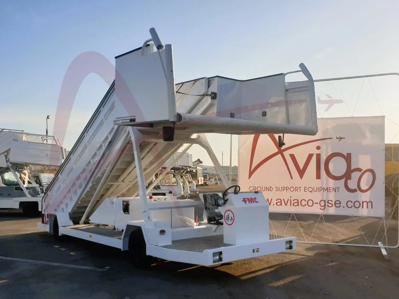 FMC UDS2 - Σκάλα επιβατών: φωτογραφία 1 FMC UDS2 - Σκάλα επιβατών: φωτογραφία 1