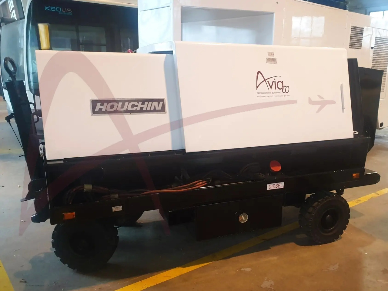 HOUCHIN 490-90 - Επίγεια μονάδα ισχύος: φωτογραφία 1 HOUCHIN 490-90 - Επίγεια μονάδα ισχύος: φωτογραφία 1