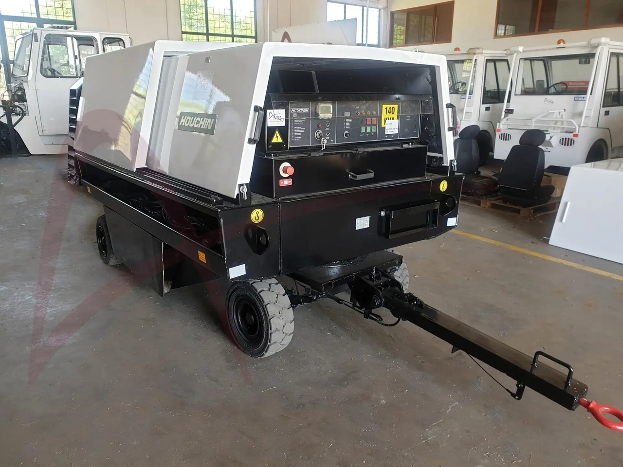 HOUCHIN C690-140 - Επίγεια μονάδα ισχύος: φωτογραφία 2 HOUCHIN C690-140 - Επίγεια μονάδα ισχύος: φωτογραφία 2