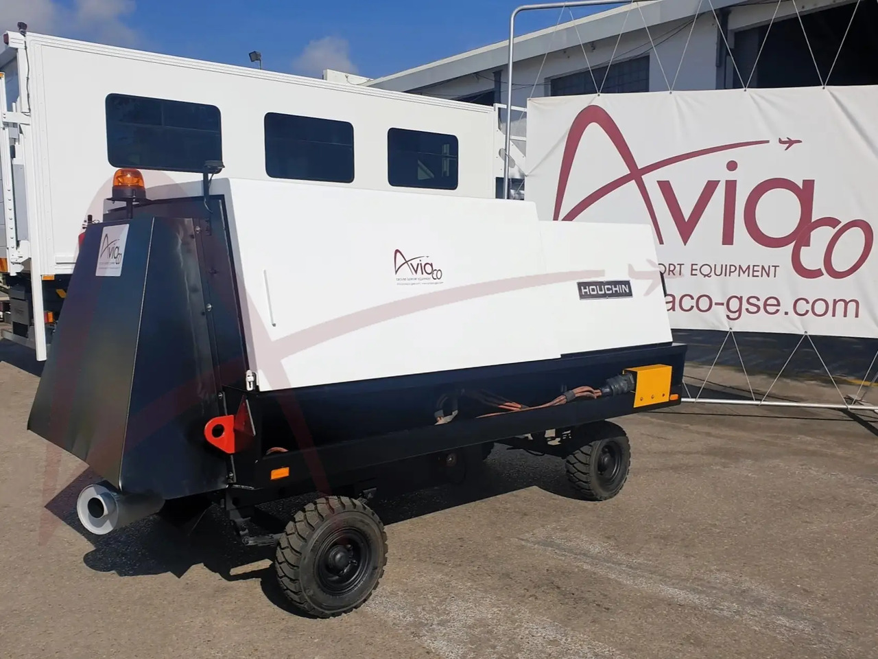 HOUCHIN C690 28 - Επίγεια μονάδα ισχύος: φωτογραφία 1 HOUCHIN C690 28 - Επίγεια μονάδα ισχύος: φωτογραφία 1