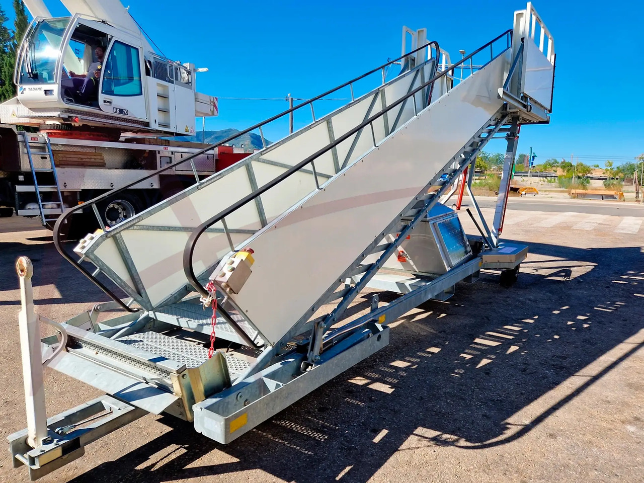 SPS PT-18_2 - Σκάλα επιβατών: φωτογραφία 3 SPS PT-18_2 - Σκάλα επιβατών: φωτογραφία 3