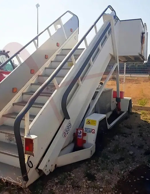 TEMG TG2244 - Σκάλα επιβατών: φωτογραφία 1 TEMG TG2244 - Σκάλα επιβατών: φωτογραφία 1