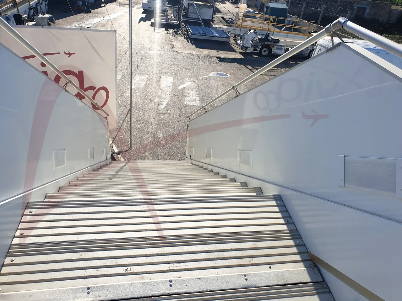 TLD ABS-580 - Σκάλα επιβατών: φωτογραφία 4 TLD ABS-580 - Σκάλα επιβατών: φωτογραφία 4
