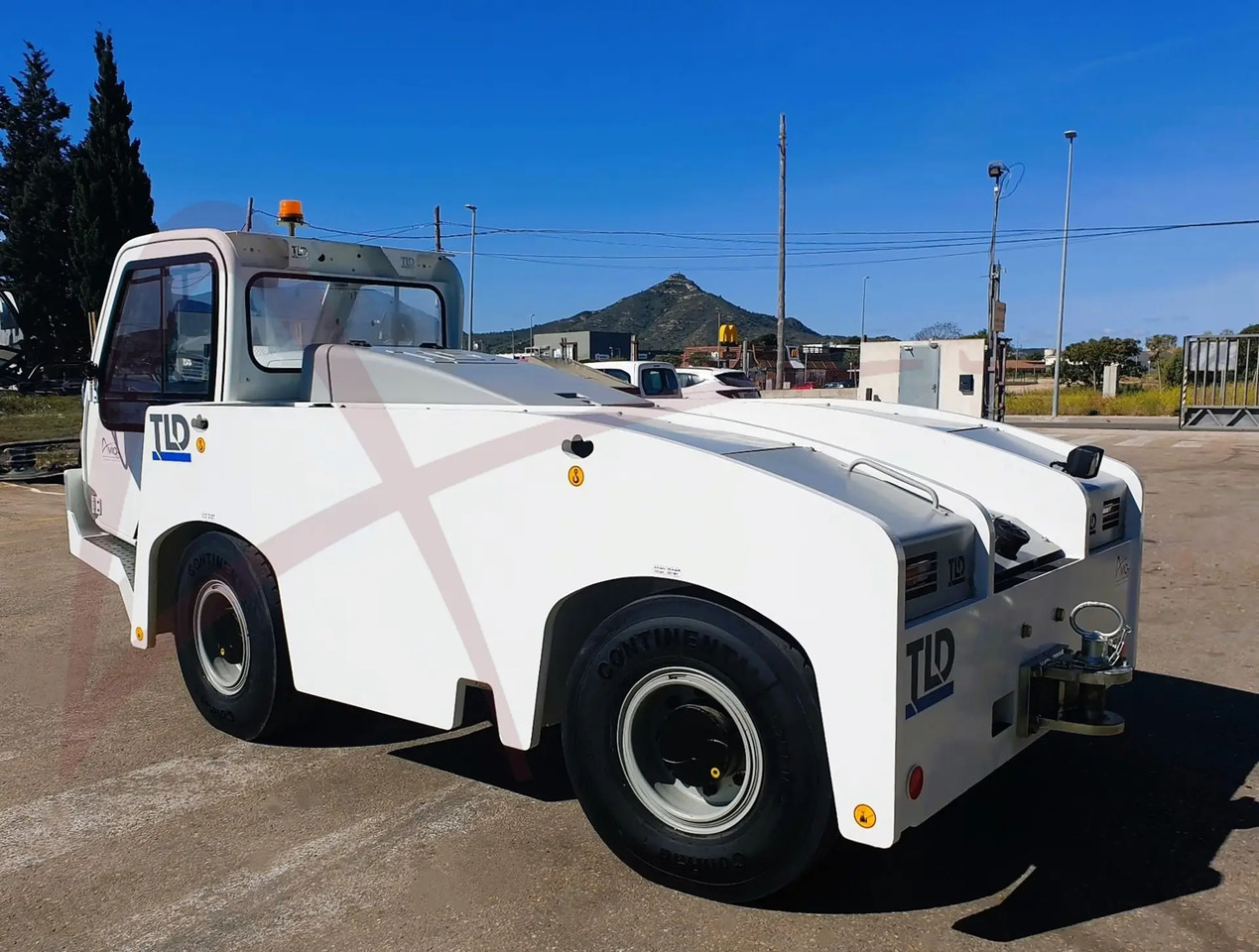 TLD TMX-150/12 - Ελκυστήρας αεροσκαφών: φωτογραφία 1 TLD TMX-150/12 - Ελκυστήρας αεροσκαφών: φωτογραφία 1