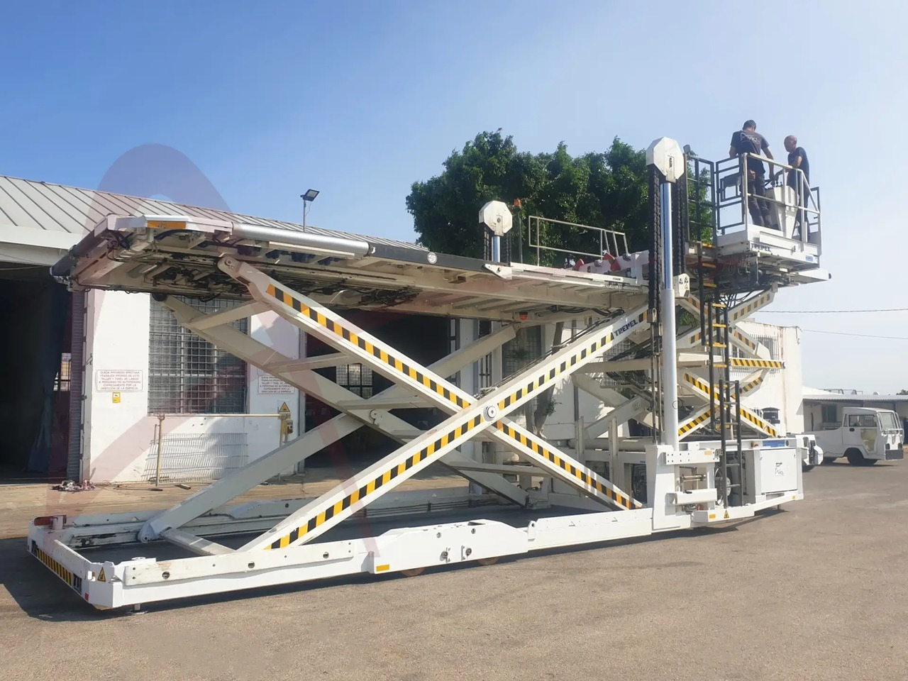 TREPEL CHAMP 140 - Φορτωτής εμπορευματοκιβωτίων/ Παλετών: φωτογραφία 1 TREPEL CHAMP 140 - Φορτωτής εμπορευματοκιβωτίων/ Παλετών: φωτογραφία 1