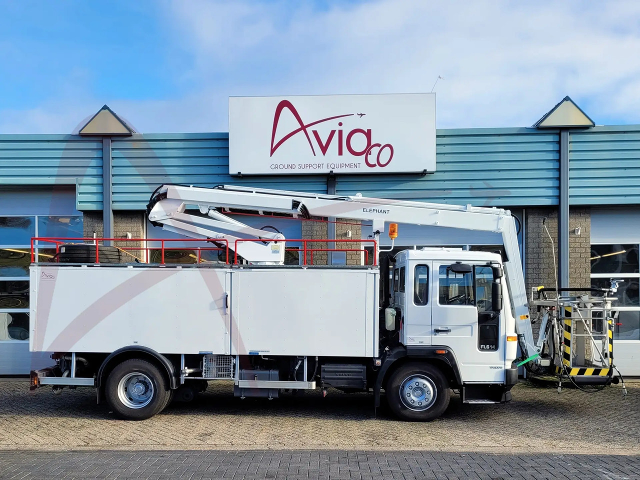 VESTERGAARD ELEPHANT MY - Όχημα αποπάγωσης αεροσκαφών: φωτογραφία 1 VESTERGAARD ELEPHANT MY - Όχημα αποπάγωσης αεροσκαφών: φωτογραφία 1