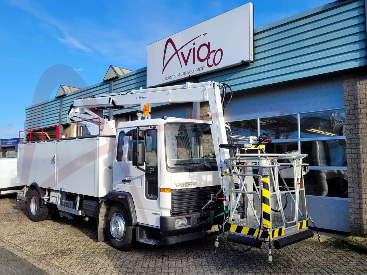 VESTERGAARD ELEPHANT MY - Όχημα αποπάγωσης αεροσκαφών: φωτογραφία 2 VESTERGAARD ELEPHANT MY - Όχημα αποπάγωσης αεροσκαφών: φωτογραφία 2