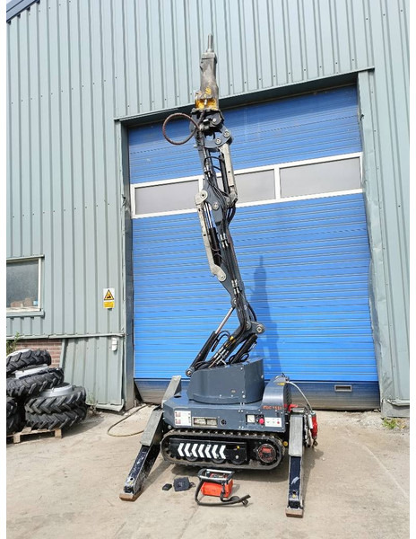 Brokk euroimplementos RDC1510 180 husqvarna robot remote - Ερπυστριοφόρος εκσκαφέας: φωτογραφία 2 Brokk euroimplementos RDC1510 180 husqvarna robot remote - Ερπυστριοφόρος εκσκαφέας: φωτογραφία 2