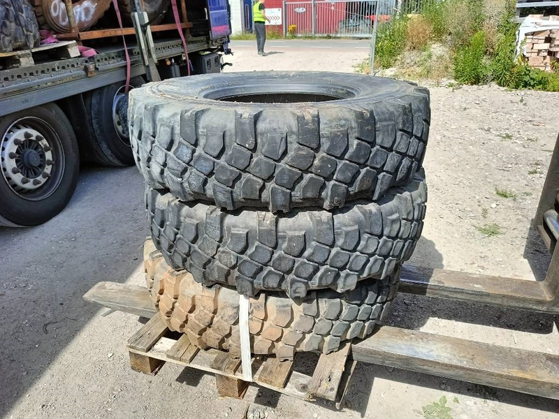 Michelin continental band 13R22.5 , 315/80R22.5 , 13R22,5 l - Ελαστικά και ζάντες για Κατασκευή μηχανήματα: φωτογραφία 2 Michelin continental band 13R22.5 , 315/80R22.5 , 13R22,5 l - Ελαστικά και ζάντες για Κατασκευή μηχανήματα: φωτογραφία 2
