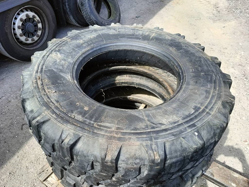 Michelin continental band 13R22.5 , 315/80R22.5 , 13R22,5 l - Ελαστικά και ζάντες για Κατασκευή μηχανήματα: φωτογραφία 3 Michelin continental band 13R22.5 , 315/80R22.5 , 13R22,5 l - Ελαστικά και ζάντες για Κατασκευή μηχανήματα: φωτογραφία 3