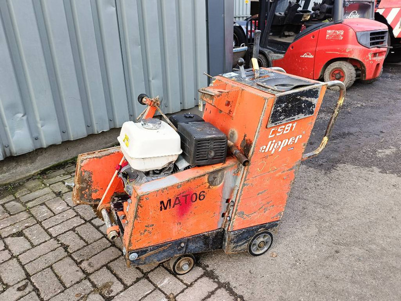 Norton CSB1 clipper zaag betonzaag machine 1994 - Μηχανών ασφάλτου: φωτογραφία 1 Norton CSB1 clipper zaag betonzaag machine 1994 - Μηχανών ασφάλτου: φωτογραφία 1