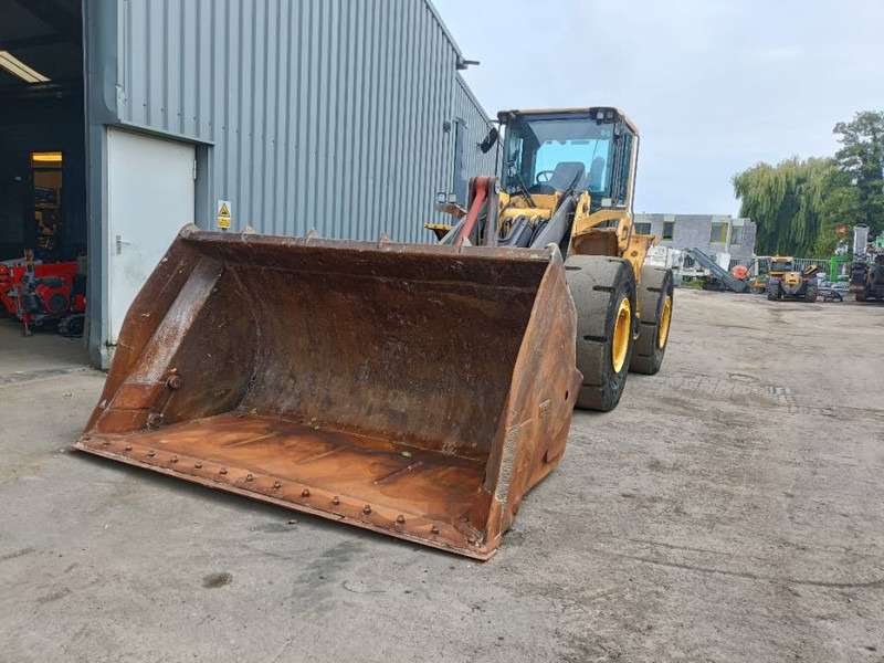 Volvo L 120 F Loader shovel wiellader - Ελαστιχοφόρος φορτωτής: φωτογραφία 4 Volvo L 120 F Loader shovel wiellader - Ελαστιχοφόρος φορτωτής: φωτογραφία 4