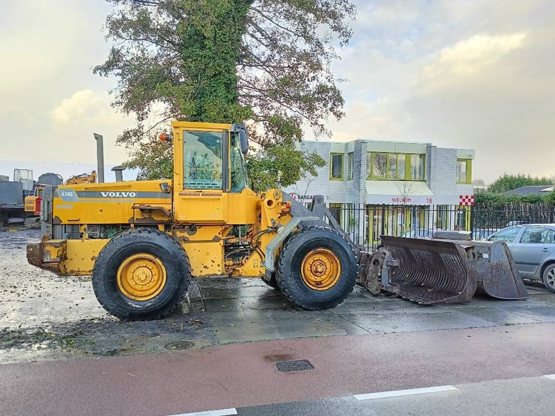 Volvo L 70 C shovel wiellader loader shovel + 3 bakken - Ελαστιχοφόρος φορτωτής: φωτογραφία 5 Volvo L 70 C shovel wiellader loader shovel + 3 bakken - Ελαστιχοφόρος φορτωτής: φωτογραφία 5