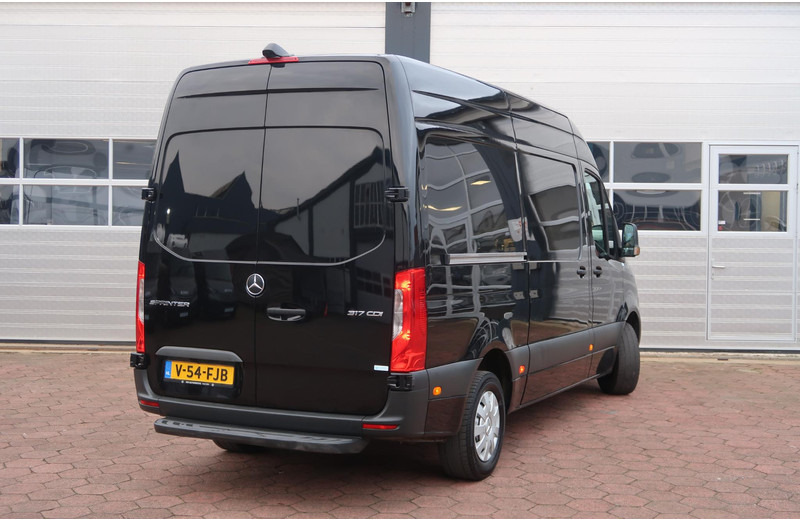 Mercedes-Benz Sprinter 317 CDI L2H2 AUT/ CAMERA/ MBUX/ CRUISE/ AIRCO - Βαν: φωτογραφία 4 Mercedes-Benz Sprinter 317 CDI L2H2 AUT/ CAMERA/ MBUX/ CRUISE/ AIRCO - Βαν: φωτογραφία 4