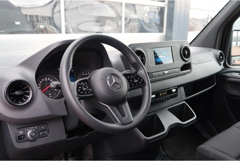 Mercedes-Benz Sprinter 317 CDI L2H2 AUT/ CAMERA/ MBUX/ CRUISE/ AIRCO - Βαν: φωτογραφία 2 Mercedes-Benz Sprinter 317 CDI L2H2 AUT/ CAMERA/ MBUX/ CRUISE/ AIRCO - Βαν: φωτογραφία 2