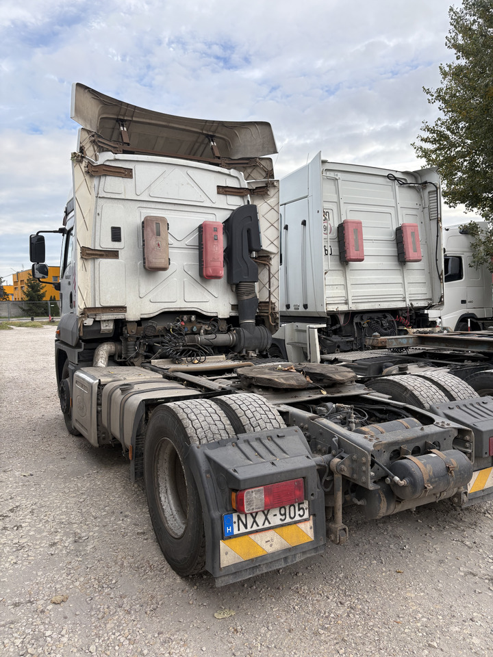 FORD 18.480 EURO6 automatic 4x2 300.000km 2unite - Τράκτορας: φωτογραφία 3 FORD 18.480 EURO6 automatic 4x2 300.000km 2unite - Τράκτορας: φωτογραφία 3