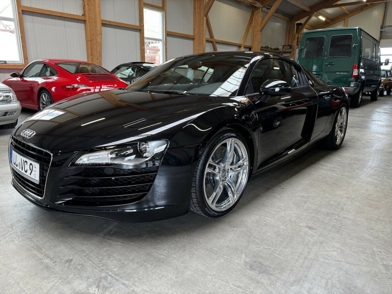 Audi R8 4.2 FSI V8 quattro Coupé - Αυτοκίνητο: φωτογραφία 1 Audi R8 4.2 FSI V8 quattro Coupé - Αυτοκίνητο: φωτογραφία 1
