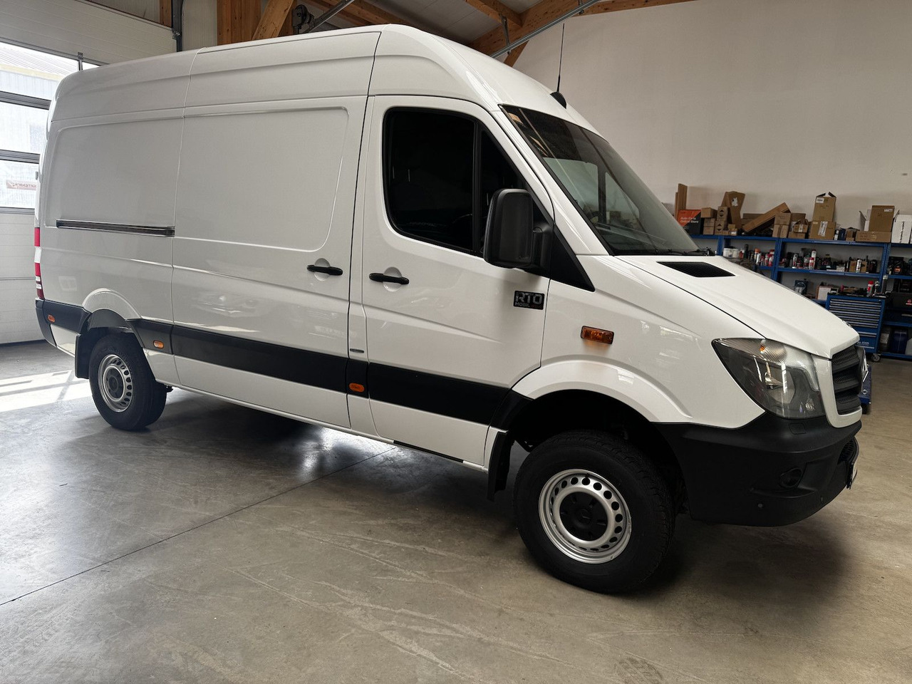 Mercedes-Benz Sprinter 319 CDI 4x4 3.0 V6 Untersetzung 1a! - Αυτοκινούμενο βαν: φωτογραφία 4 Mercedes-Benz Sprinter 319 CDI 4x4 3.0 V6 Untersetzung 1a! - Αυτοκινούμενο βαν: φωτογραφία 4