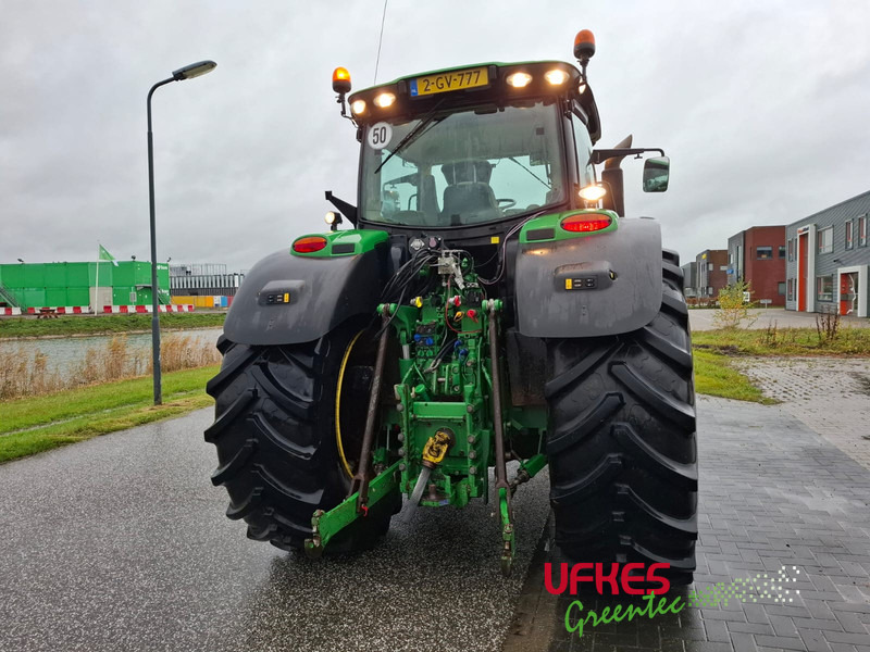 John Deere 6215 R - Τρακτέρ: φωτογραφία 5 John Deere 6215 R - Τρακτέρ: φωτογραφία 5
