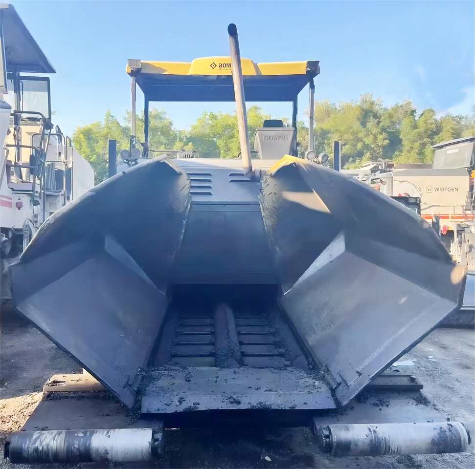 BOMAG BF800C  Asphalt Paver Machine Used Asphalt Paver - Διαστρωτήρας ασφάλτου: φωτογραφία 5 BOMAG BF800C  Asphalt Paver Machine Used Asphalt Paver - Διαστρωτήρας ασφάλτου: φωτογραφία 5