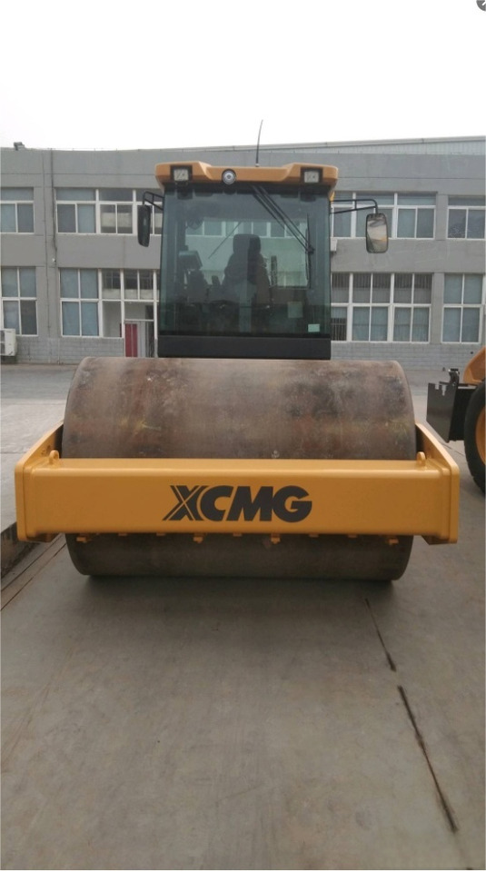 XCMG CV123 used 12ton single drum vibratory compactor price - Ασφαλτικός οδοστρωτήρας: φωτογραφία 2 XCMG CV123 used 12ton single drum vibratory compactor price - Ασφαλτικός οδοστρωτήρας: φωτογραφία 2