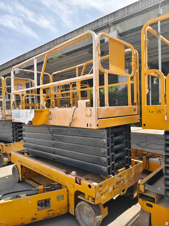 XCMG GTJZ1412 14m diesel hydraulic used scissor lift platform - Ψαλιδωτό ανυψωτικό: φωτογραφία 3 XCMG GTJZ1412 14m diesel hydraulic used scissor lift platform - Ψαλιδωτό ανυψωτικό: φωτογραφία 3