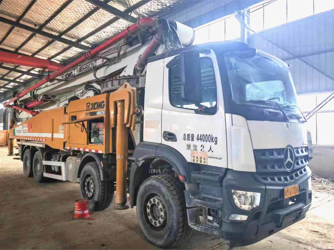 XCMG HB62V Used Swching Concrete Pump Boom Truck in Good Condition - Αντλία σκυροδέματος: φωτογραφία 2 XCMG HB62V Used Swching Concrete Pump Boom Truck in Good Condition - Αντλία σκυροδέματος: φωτογραφία 2