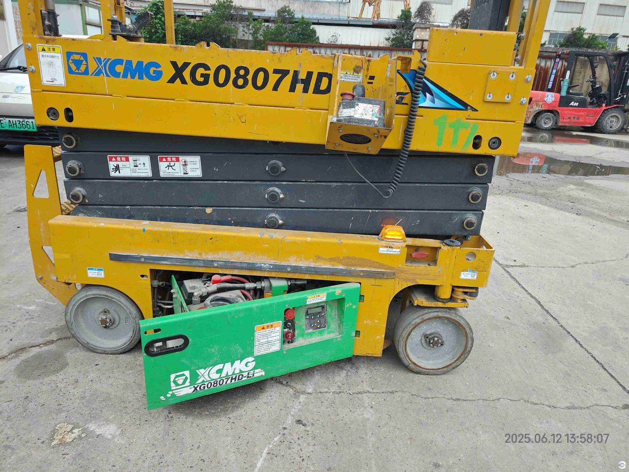 XCMG Lithium battery 8m second hand scissor lift XG0807HD-Li price - Ψαλιδωτό ανυψωτικό: φωτογραφία 5 XCMG Lithium battery 8m second hand scissor lift XG0807HD-Li price - Ψαλιδωτό ανυψωτικό: φωτογραφία 5
