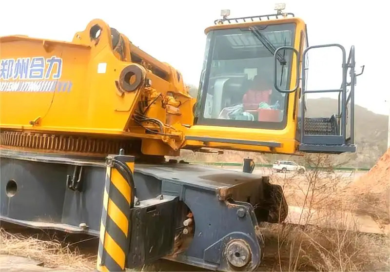XCMG Official Crane Lifting Equipment Used Crawler crane XGC11000 - Ερπυστριοφόρος γερανός: φωτογραφία 4 XCMG Official Crane Lifting Equipment Used Crawler crane XGC11000 - Ερπυστριοφόρος γερανός: φωτογραφία 4