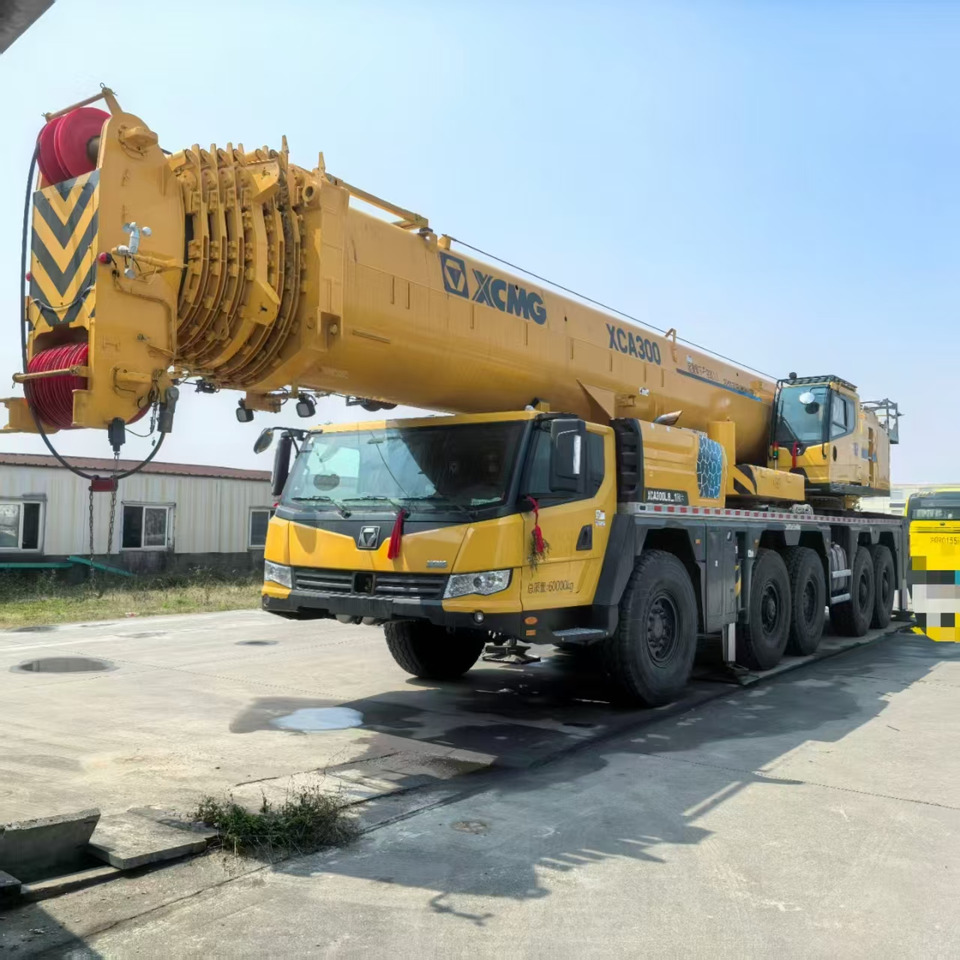 XCMG Official Second Hand Truck Mounted Crane XCA300L8_1 300 ton Mobile Crane Price - Γερανός παντός εδάφους: φωτογραφία 4 XCMG Official Second Hand Truck Mounted Crane XCA300L8_1 300 ton Mobile Crane Price - Γερανός παντός εδάφους: φωτογραφία 4