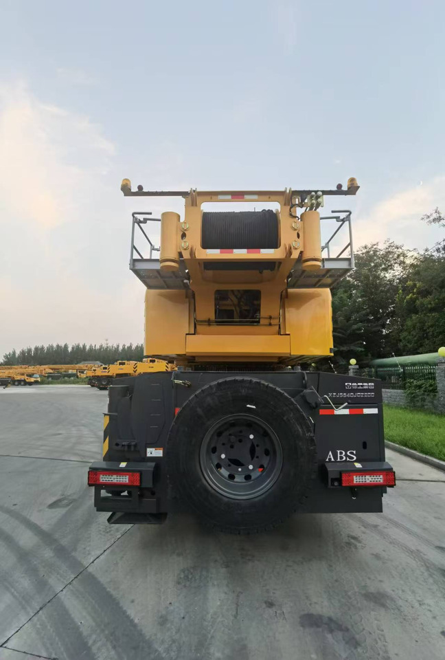 XCMG Official Used 200ton Truck Lifting Crane XCA200L8 Hydraulic Mobile Crane Price List - Γερανός παντός εδάφους: φωτογραφία 3 XCMG Official Used 200ton Truck Lifting Crane XCA200L8 Hydraulic Mobile Crane Price List - Γερανός παντός εδάφους: φωτογραφία 3