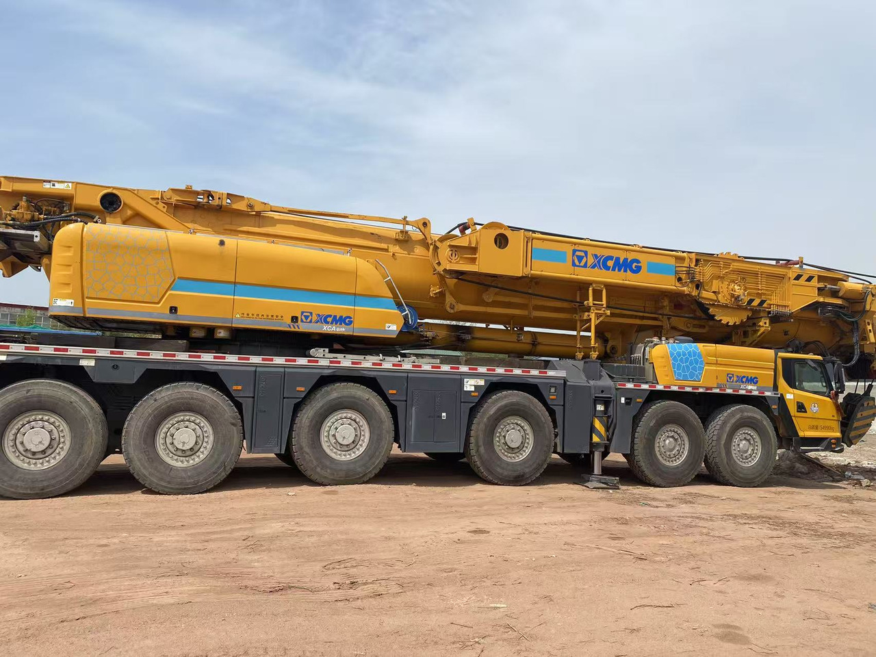XCMG Official Used All Terrain Crane XCA300-1 300 Ton Mobile Crane Price - Γερανός παντός εδάφους: φωτογραφία 4 XCMG Official Used All Terrain Crane XCA300-1 300 Ton Mobile Crane Price - Γερανός παντός εδάφους: φωτογραφία 4
