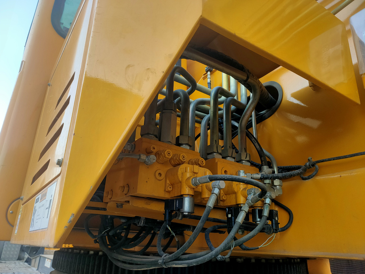 XCMG Official Used Mobile Truck Crane QY80K5D 85 Ton Mobile Hydraulic Crane Price - Τηλεσκοπικός γερανός: φωτογραφία 5 XCMG Official Used Mobile Truck Crane QY80K5D 85 Ton Mobile Hydraulic Crane Price - Τηλεσκοπικός γερανός: φωτογραφία 5