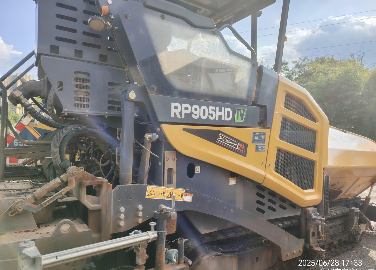 XCMG RP905HDIV used hydraulic mobile asphalt paver - Διαστρωτήρας ασφάλτου: φωτογραφία 3 XCMG RP905HDIV used hydraulic mobile asphalt paver - Διαστρωτήρας ασφάλτου: φωτογραφία 3