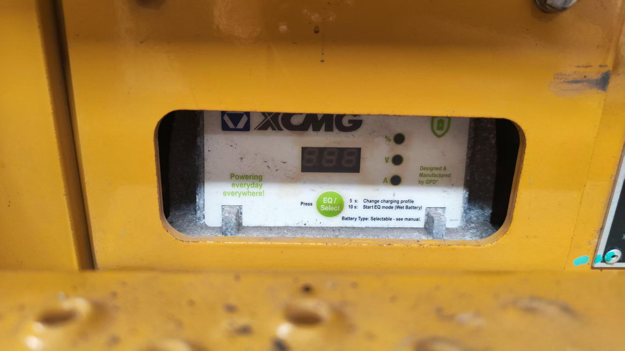 XCMG XG0607DC 6m diesel wheeled scissor lift for sale - Ψαλιδωτό ανυψωτικό: φωτογραφία 2 XCMG XG0607DC 6m diesel wheeled scissor lift for sale - Ψαλιδωτό ανυψωτικό: φωτογραφία 2