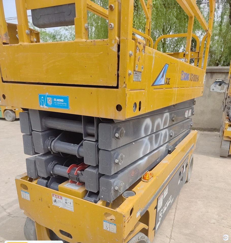 XCMG XG1008HA 10m used lifting machine platform scissor lift - Ψαλιδωτό ανυψωτικό: φωτογραφία 4 XCMG XG1008HA 10m used lifting machine platform scissor lift - Ψαλιδωτό ανυψωτικό: φωτογραφία 4