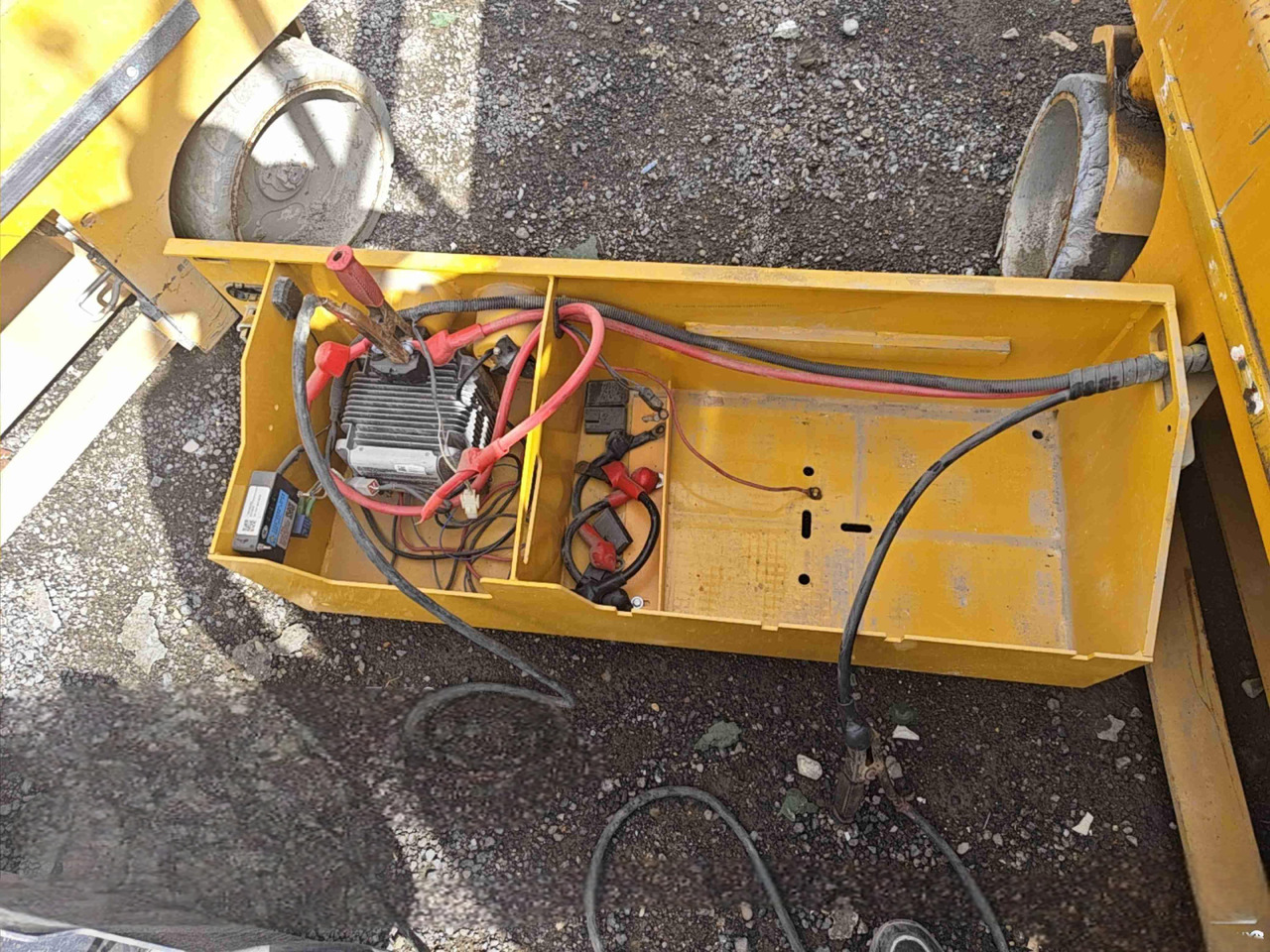 XCMG XG1412HD 14m used scissor lift self-propelled work table - Ψαλιδωτό ανυψωτικό: φωτογραφία 2 XCMG XG1412HD 14m used scissor lift self-propelled work table - Ψαλιδωτό ανυψωτικό: φωτογραφία 2