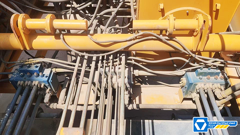 XCMG XGC650 650ton used hydraulic crawler crane for sale - Ερπυστριοφόρος γερανός: φωτογραφία 2 XCMG XGC650 650ton used hydraulic crawler crane for sale - Ερπυστριοφόρος γερανός: φωτογραφία 2