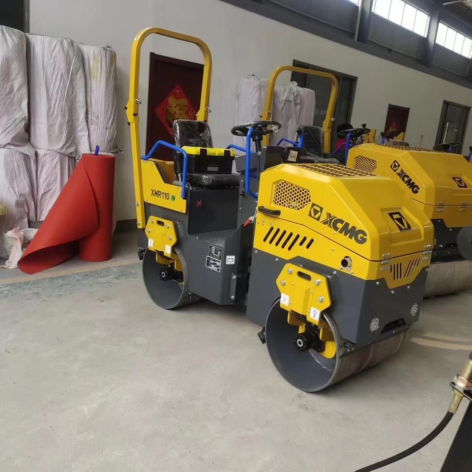 XCMG XMR110 1ton samll road roller hydraulic vibratory compator price - Μικρος ασφαλτικός οδοστρωτήρας: φωτογραφία 4 XCMG XMR110 1ton samll road roller hydraulic vibratory compator price - Μικρος ασφαλτικός οδοστρωτήρας: φωτογραφία 4